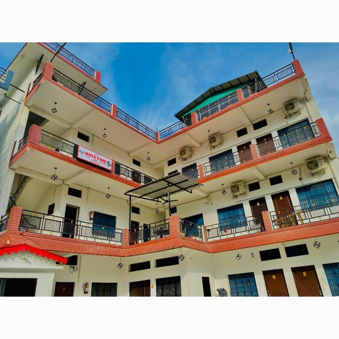 Holy Cow Hotel Rishikesh Exterior photo